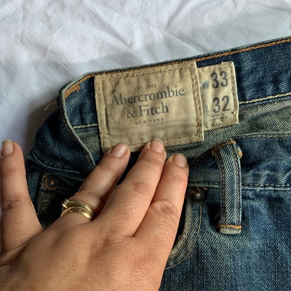 Abercrombie & Fitch Men's Blue Jeans, REMSEN Low Rise Slim Straight button down - Picture 3 of 11